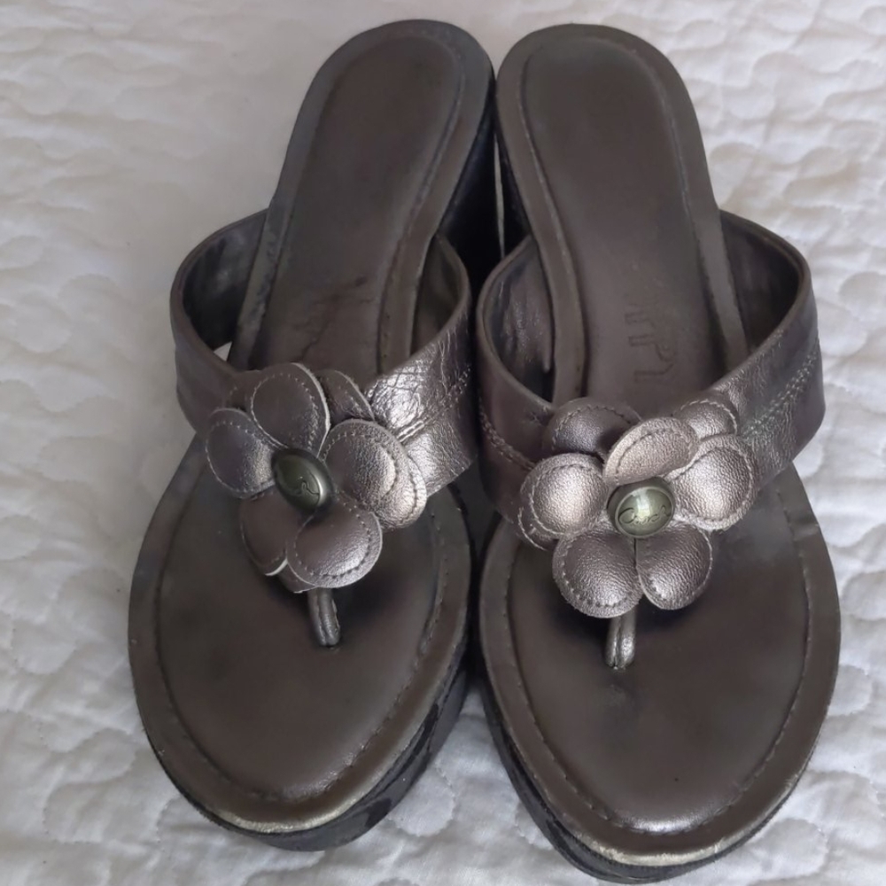Chunky coach sandals with flower detail